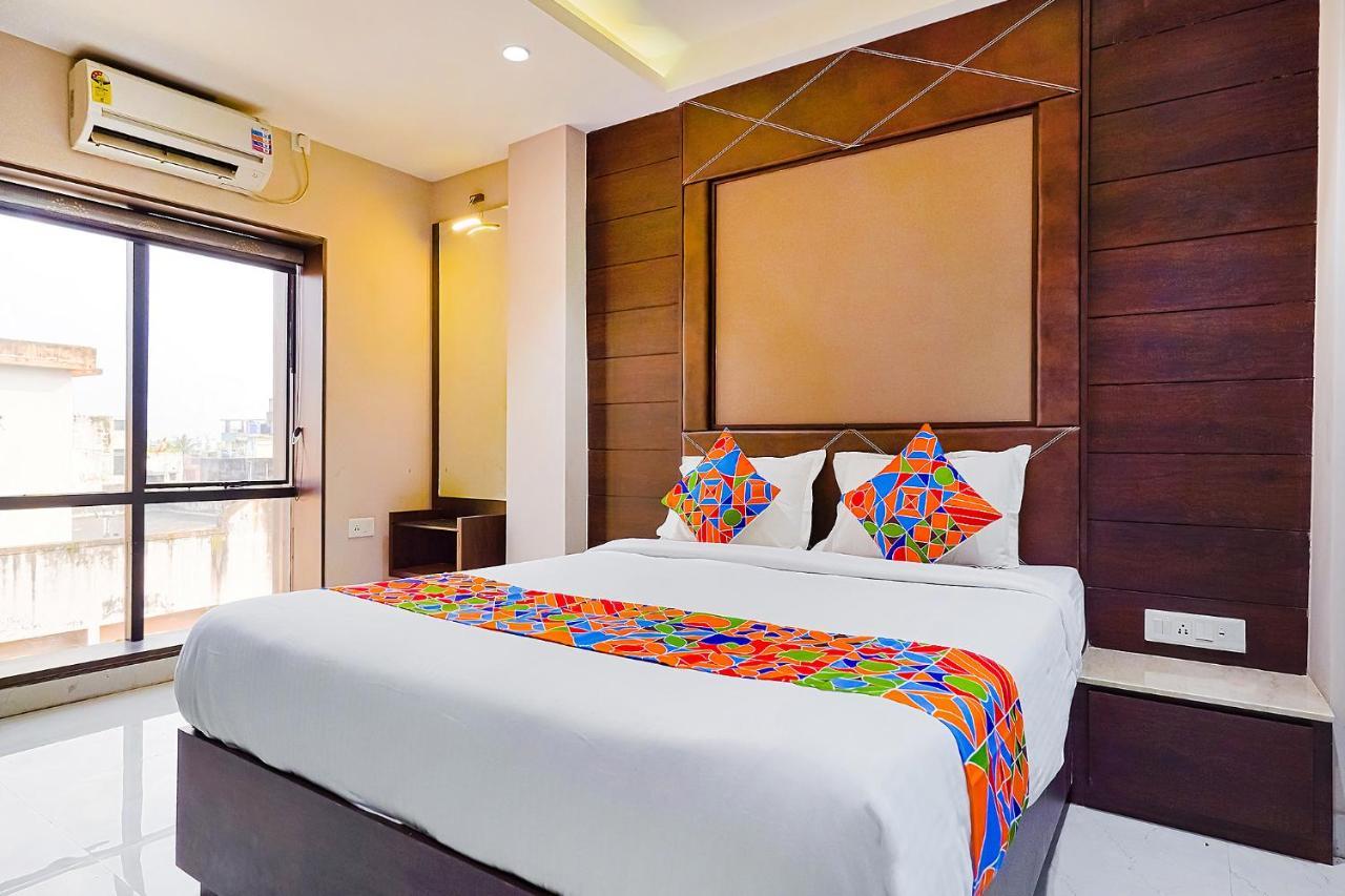 Fabhotel Eros 211-Nr Sreebhumi酒店3*