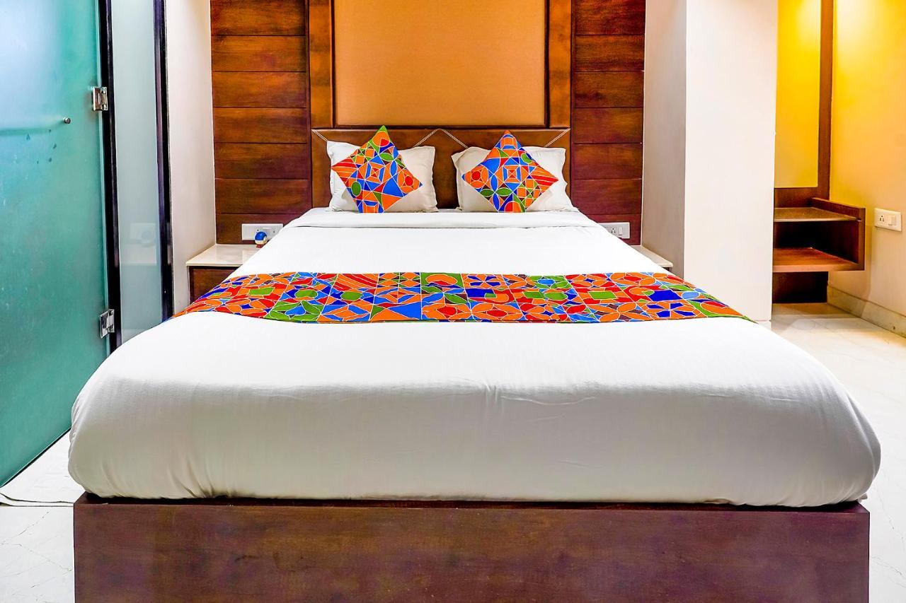 Fabhotel Eros 211 - Nr Sreebhumi Hotel